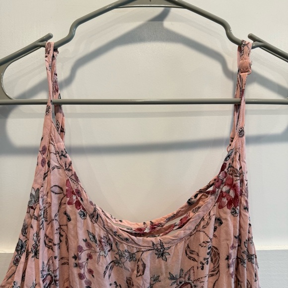 Torrid Blush Floral 2X Tank Top - Picture 4 of 8